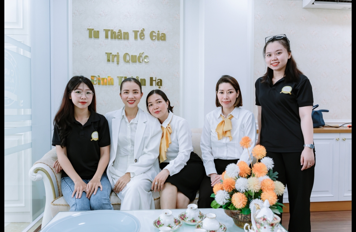 THẨM MỸ VIỆN CARITA ACADEMY