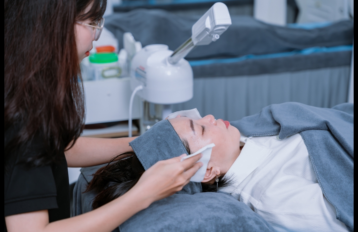 THẨM MỸ VIỆN CARITA ACADEMY