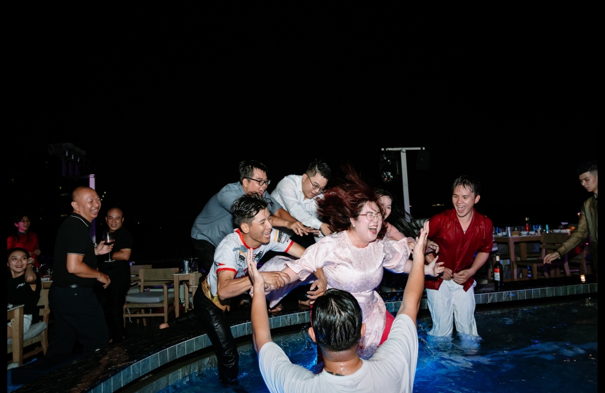 ELITE YEAR AND PARTY