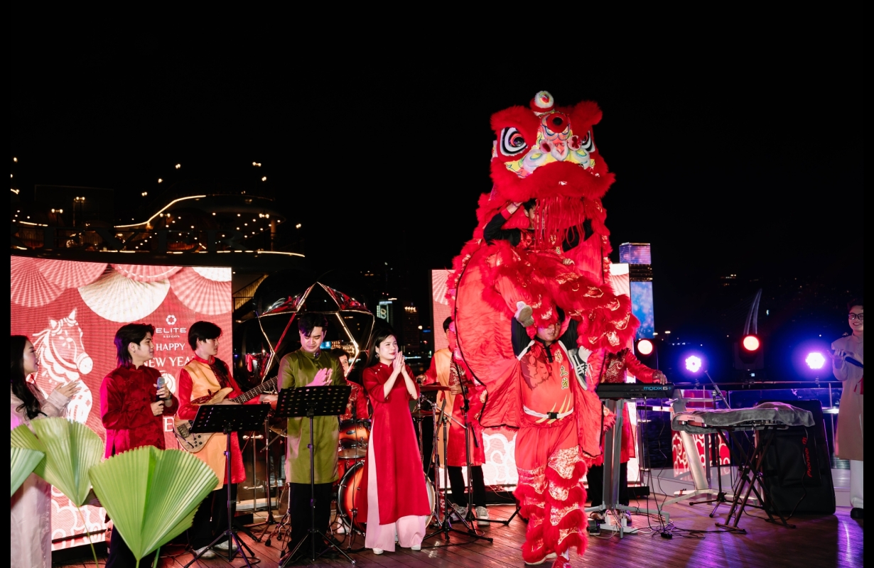 ELITE YEAR AND PARTY