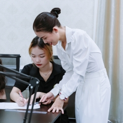 THẨM MỸ VIỆN CARITA ACADEMY