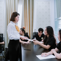 THẨM MỸ VIỆN CARITA ACADEMY