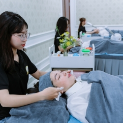 THẨM MỸ VIỆN CARITA ACADEMY