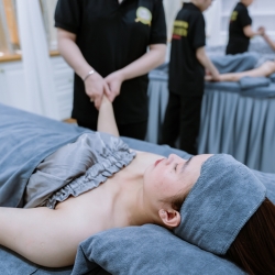 THẨM MỸ VIỆN CARITA ACADEMY