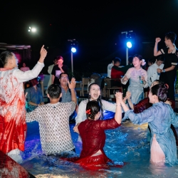 ELITE YEAR AND PARTY