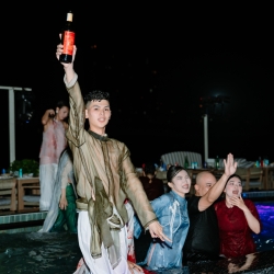 ELITE YEAR AND PARTY