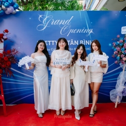 KHAI TRƯƠNG PHÒNG KHÁM DA LIỄU PRETTY4U