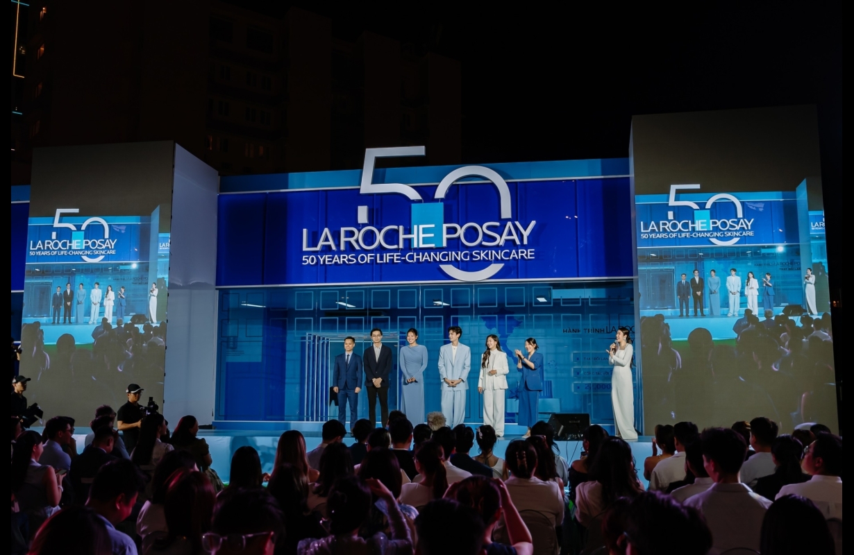 Chụp ảnh sự kiện TPHCM tại Event 50 Years Of Life - LAROCHEPOSAY